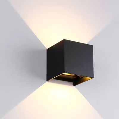 Farbwiedergabeindex Ra 80 Moderne Außenwandleuchte LED Wasserdicht IP65 Aufwärtslicht