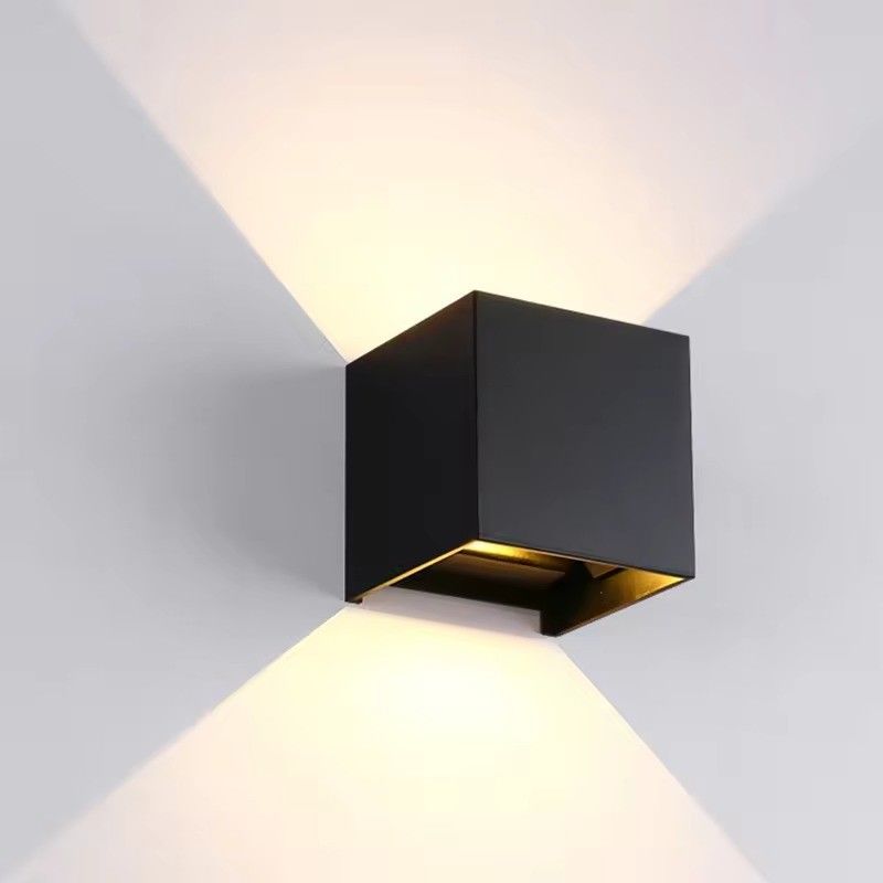 Verstellbarer Winkel des Strahls Kubus LED Wandlicht nach oben und unten 6W 12W für die Außenmontage